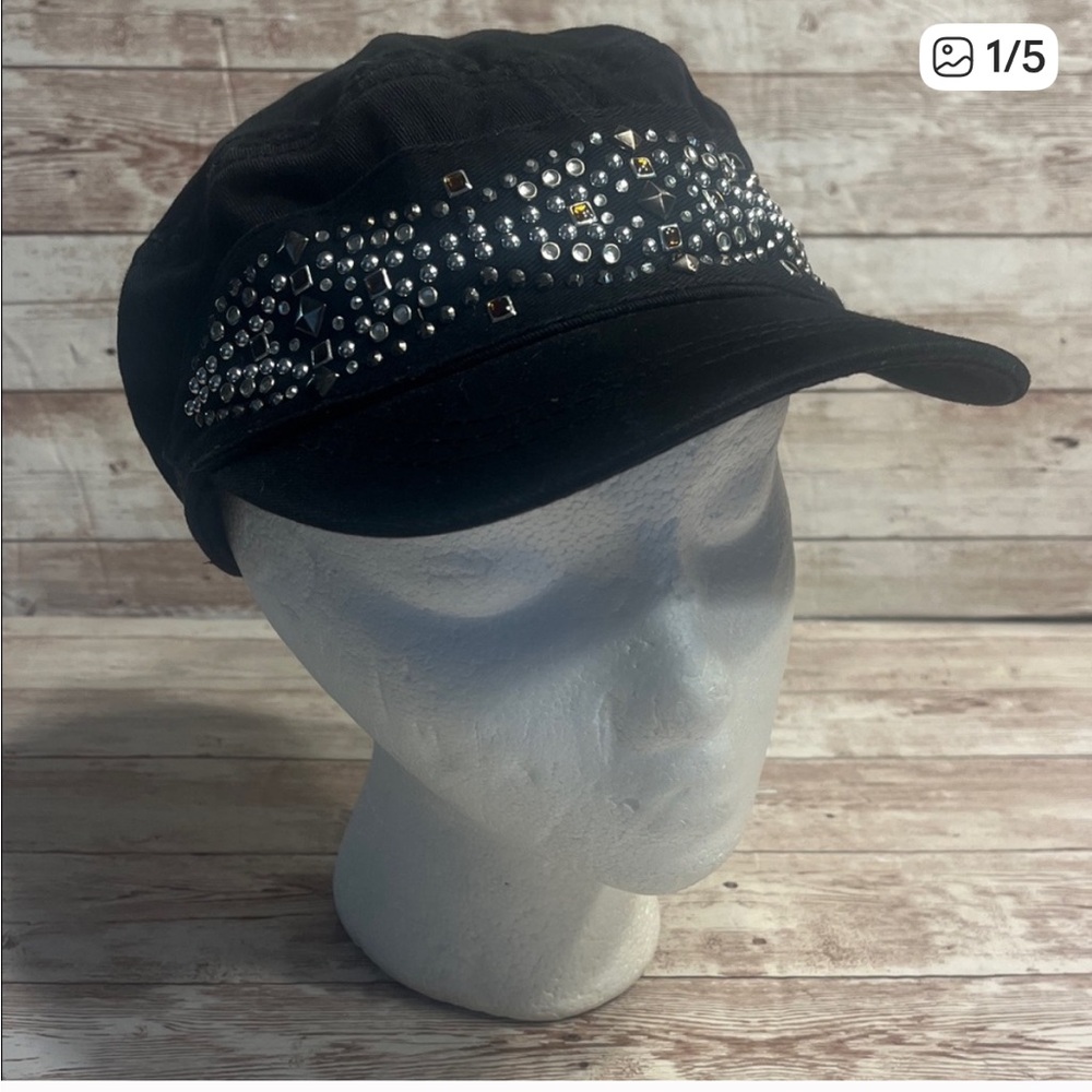 Angela & William Linen Blend Cream Hat with Floral & Zipper Detail - Picture 7 of 7